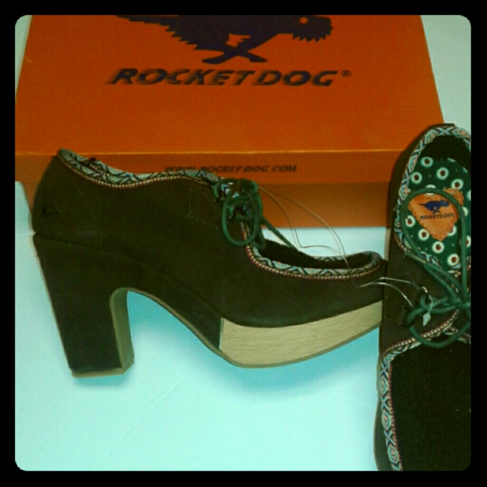 ♧RocketDog Heeled Boots NWT♧